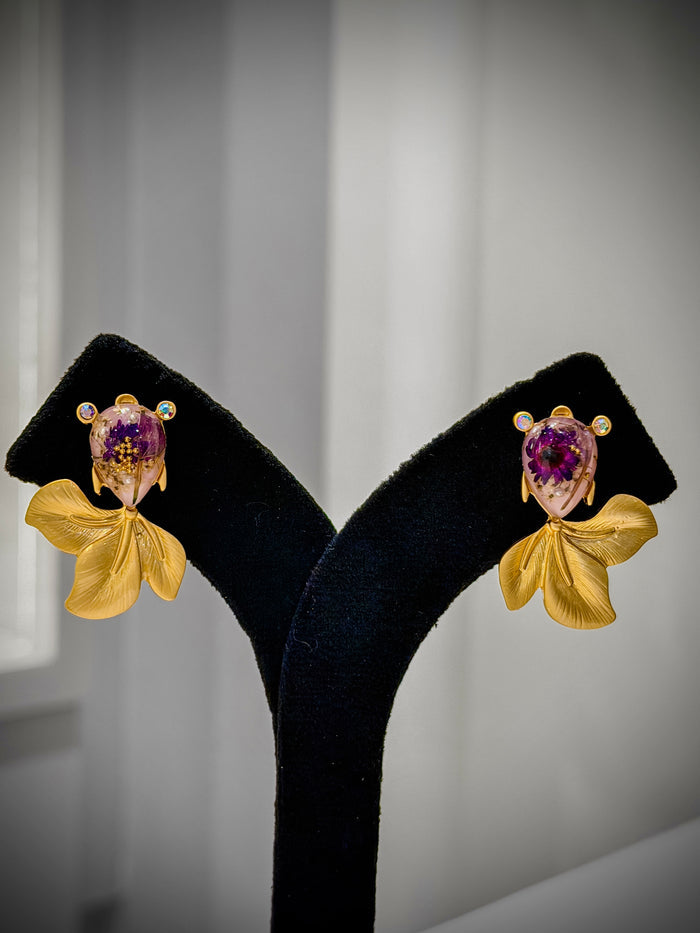 Gold Resin Floral Drop Earrings Set